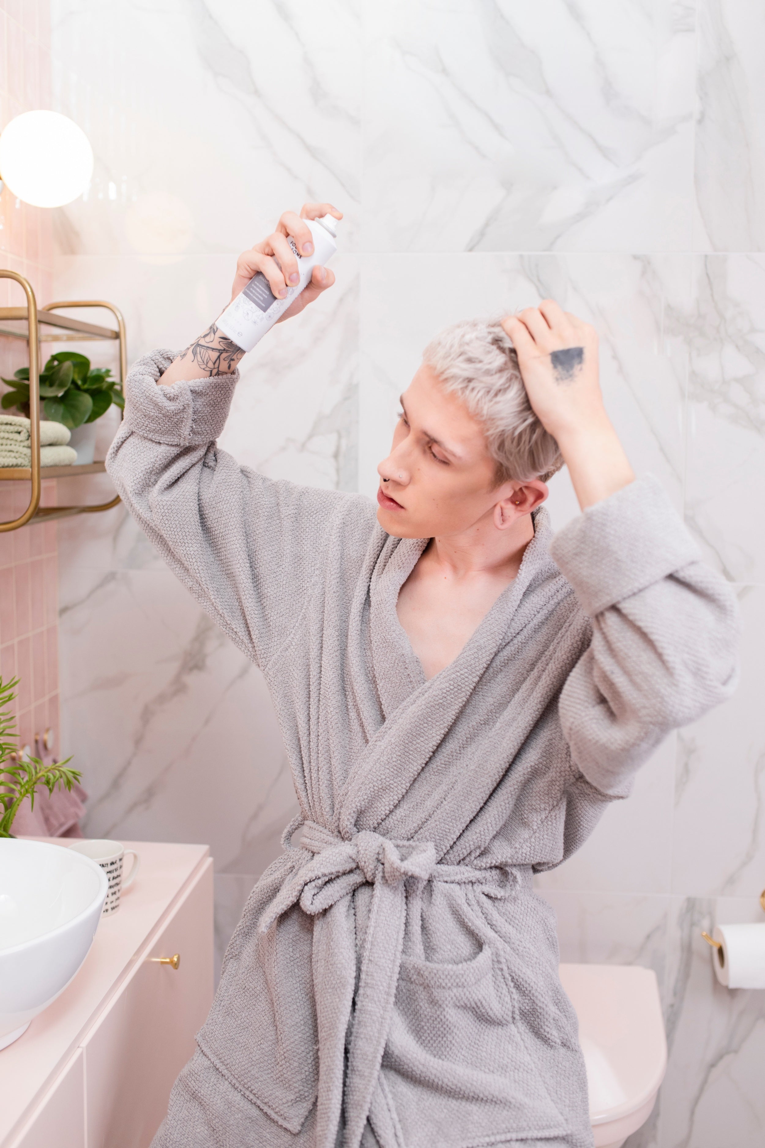 Four Reasons No Nothing Sensitive Dry Shampoo (250 ML)