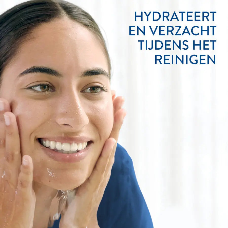 Cetaphil milde huidreiniger hydrateerd en verzacht tijdens het reinigen