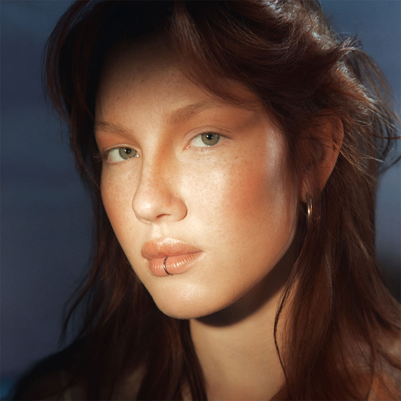 MADARA Midsummer Soft Silk Mineral Bronzer #1 Heat (9 G) MADARA