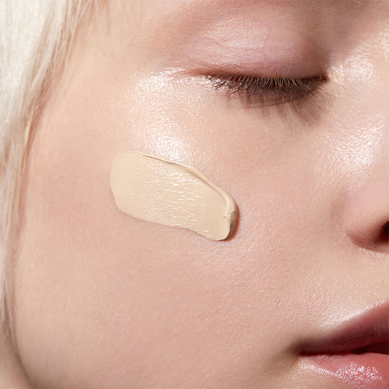 MADARA Skinonym Semi-Matte Peptide Foundation #10 Porcelain (30 ML) MADARA