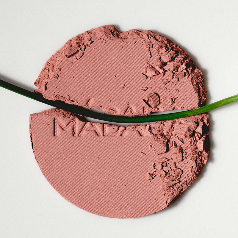 MADARA Magnetic Blush Mineral Cheek Blusher #2 Bare Blossom (6 G) MADARA
