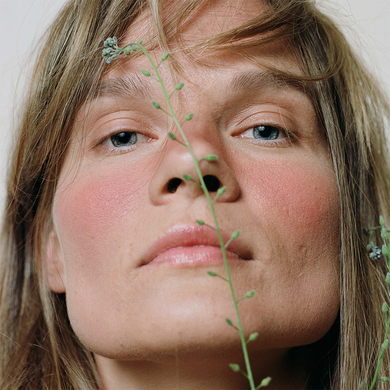 MADARA Magnetic Blush Mineral Cheek Blusher #2 Bare Blossom (6 G) MADARA