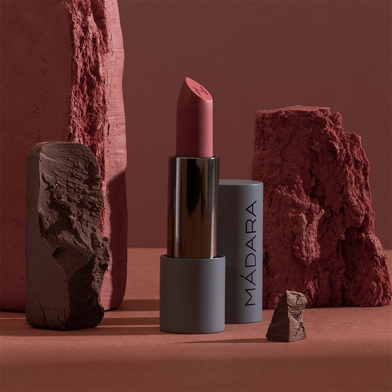 MADARA Velvet Wear Matte Cream Lipstick #32 Warm Nude (3.8 G) MADARA