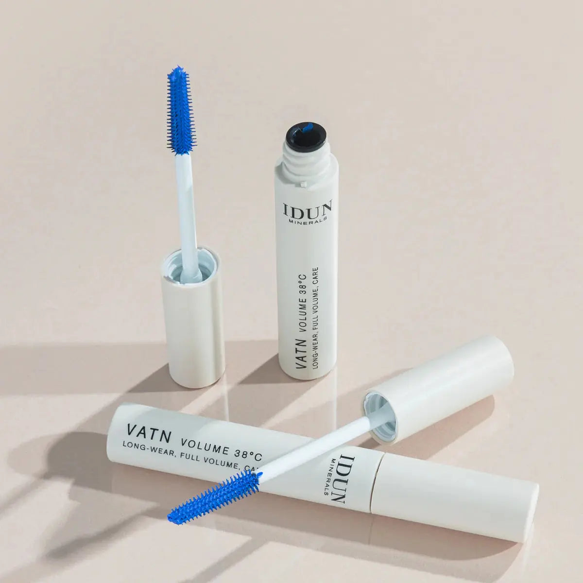 IDUN Minerals Mascara Vatn Volume 38¡C Blue (9 ML) IDUN Minerals