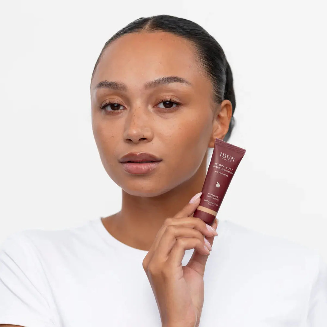 IDUN Minerals Hydrasoft Mineral Foundation Runa (30 ML) IDUN Minerals
