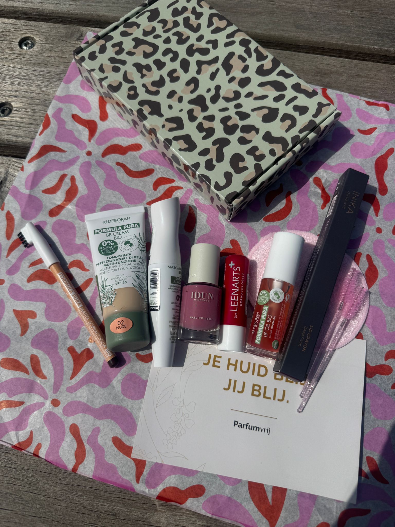 The PV Box - Limited Edition Make-up Try-out Box