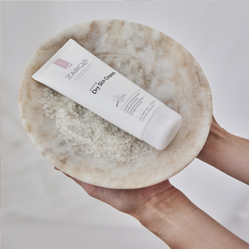 Zarqa Dry Skin Shower Cream Sensitive (200 ML) Zarqa