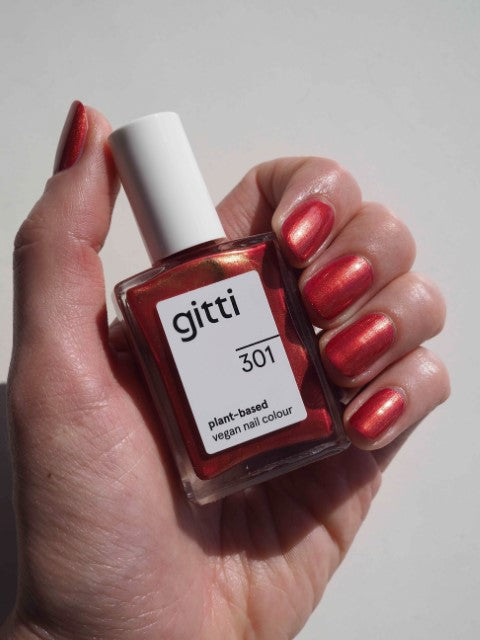 GITTI Nagellak no. 301 Rise Above Red GITTI