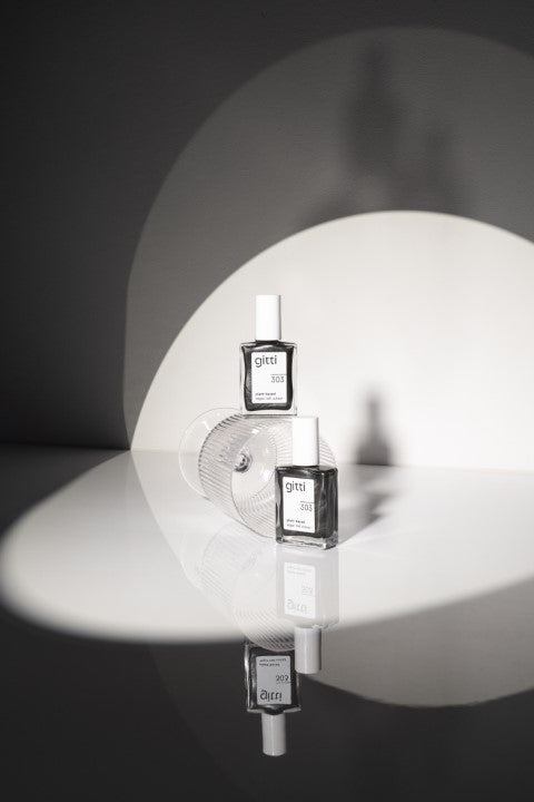 GITTI Nagellak no. 303 A Muse Me Black GITTI