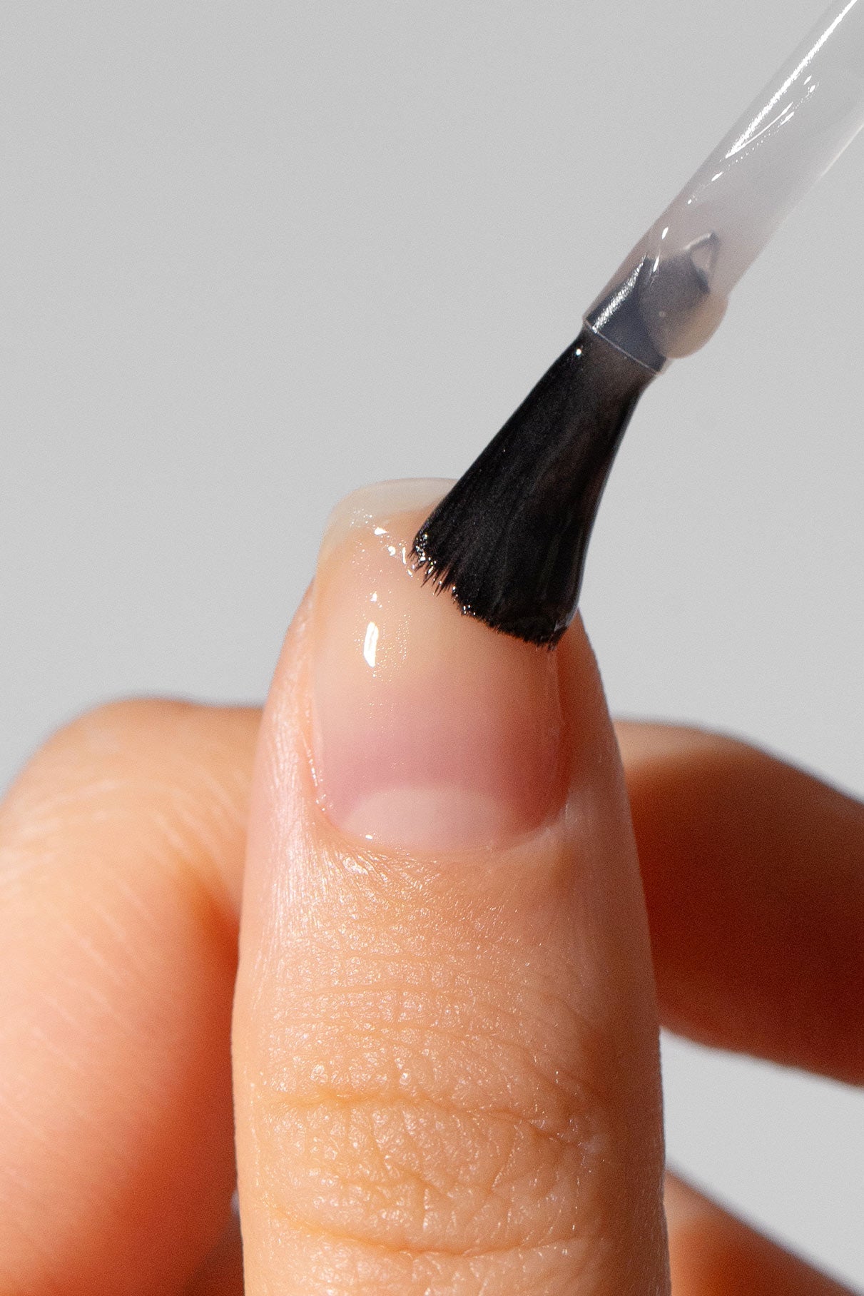 GITTI Restoring Nail Serum GITTI