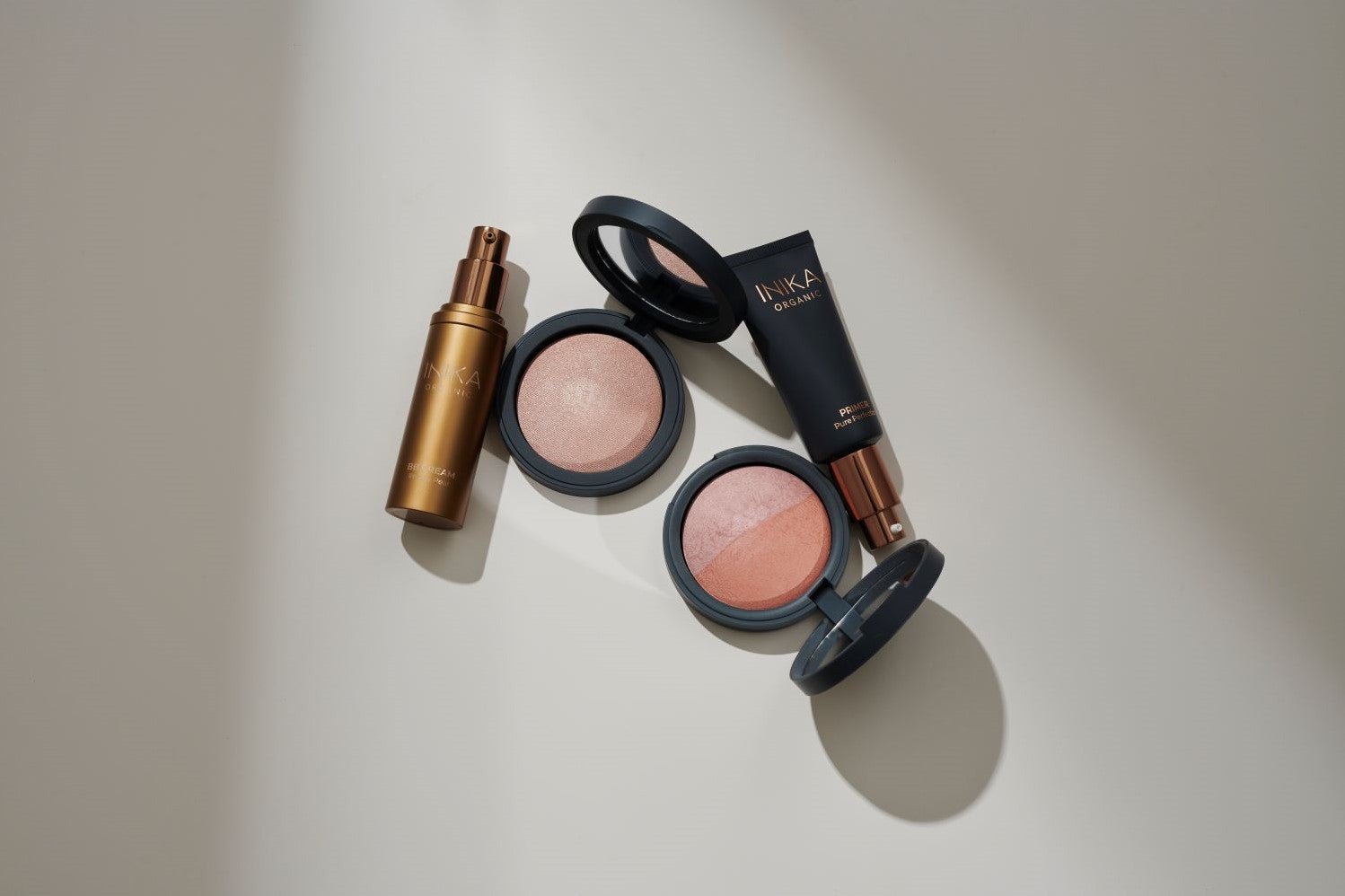 INIKA Organic Baked Illuminisor - Dewdrop 8g INIKA Organic